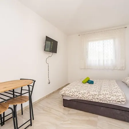Guest Gouse Stipanovi Dvori - Three Bedroom With Terrace 8 Apartment