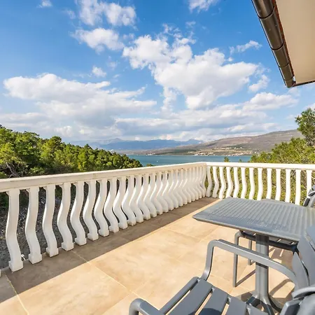 Guest Gouse Stipanovi Dvori - Three Bedroom With Terrace 8 Benkovac