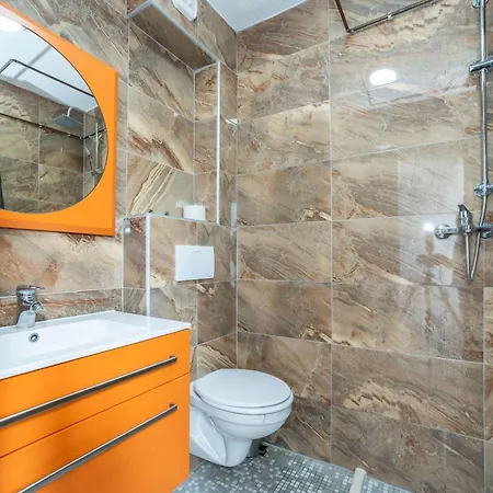 Guest Gouse Stipanovi Dvori - Three Bedroom With Terrace 8 * Benkovac
