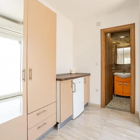 Guest Gouse Stipanovi Dvori - Three Bedroom With Terrace 8 Benkovac