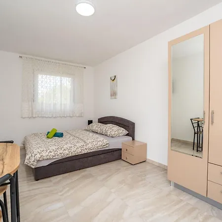 Guest Gouse Stipanovi Dvori - Three Bedroom With Terrace 8 Apartman *