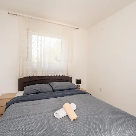 Guest Gouse Stipanovi Dvori - Three Bedroom With Terrace 8 Apartman Benkovac